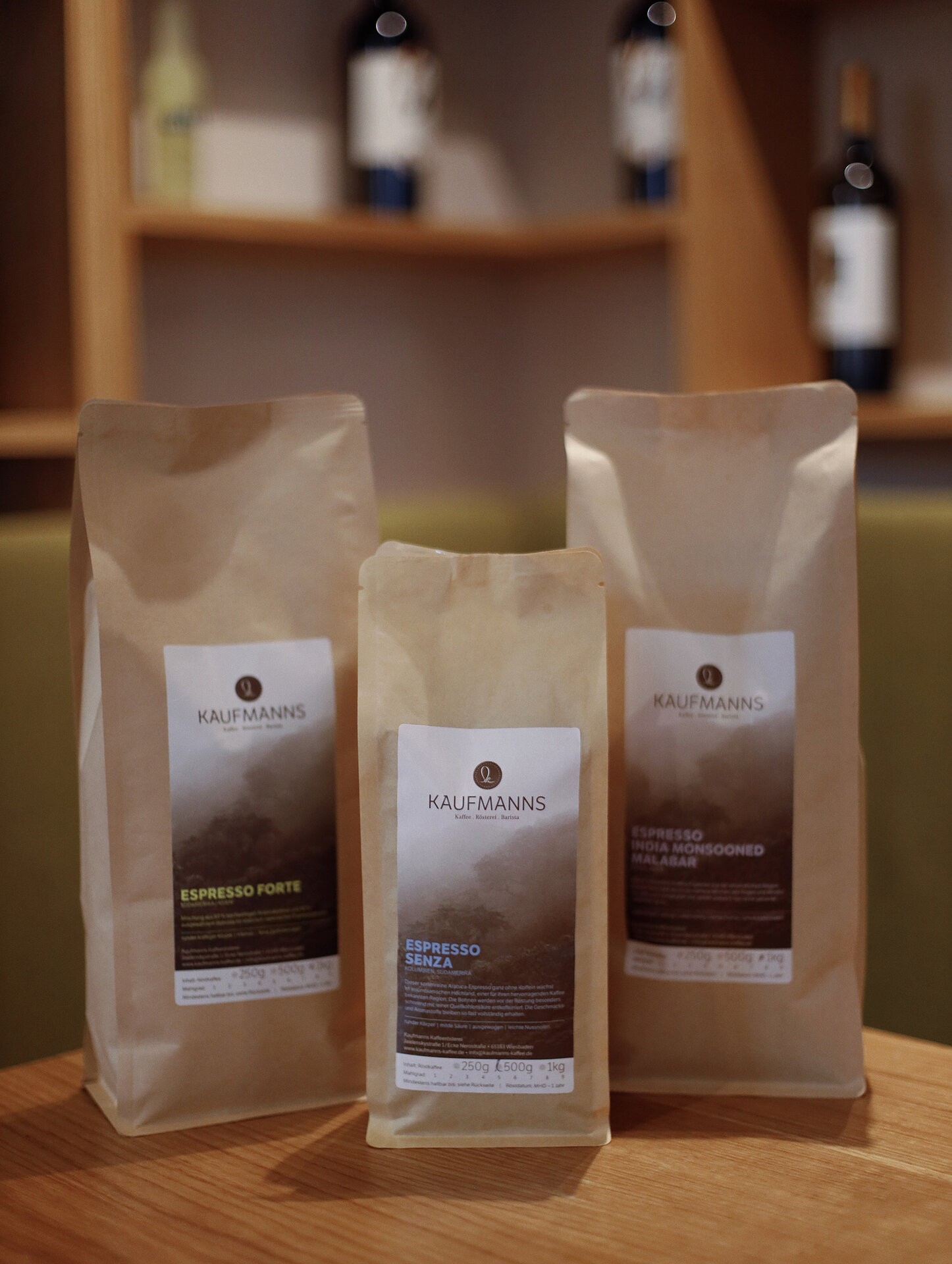 Kaffeebeutel mit Etiketten & Logos